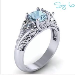 Size 6 Beautiful Silver & Aquamarine Ring